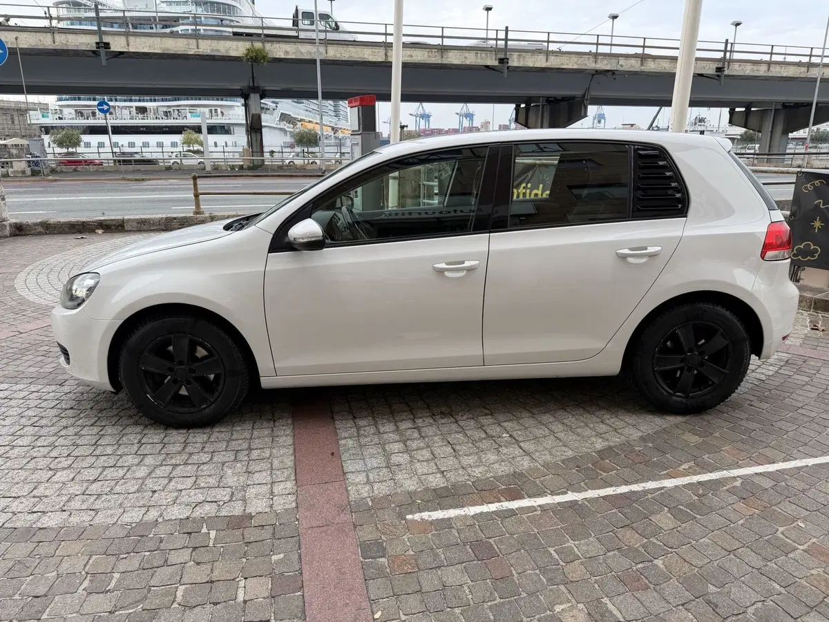 Volkswagen Golf usata a Genova (2)