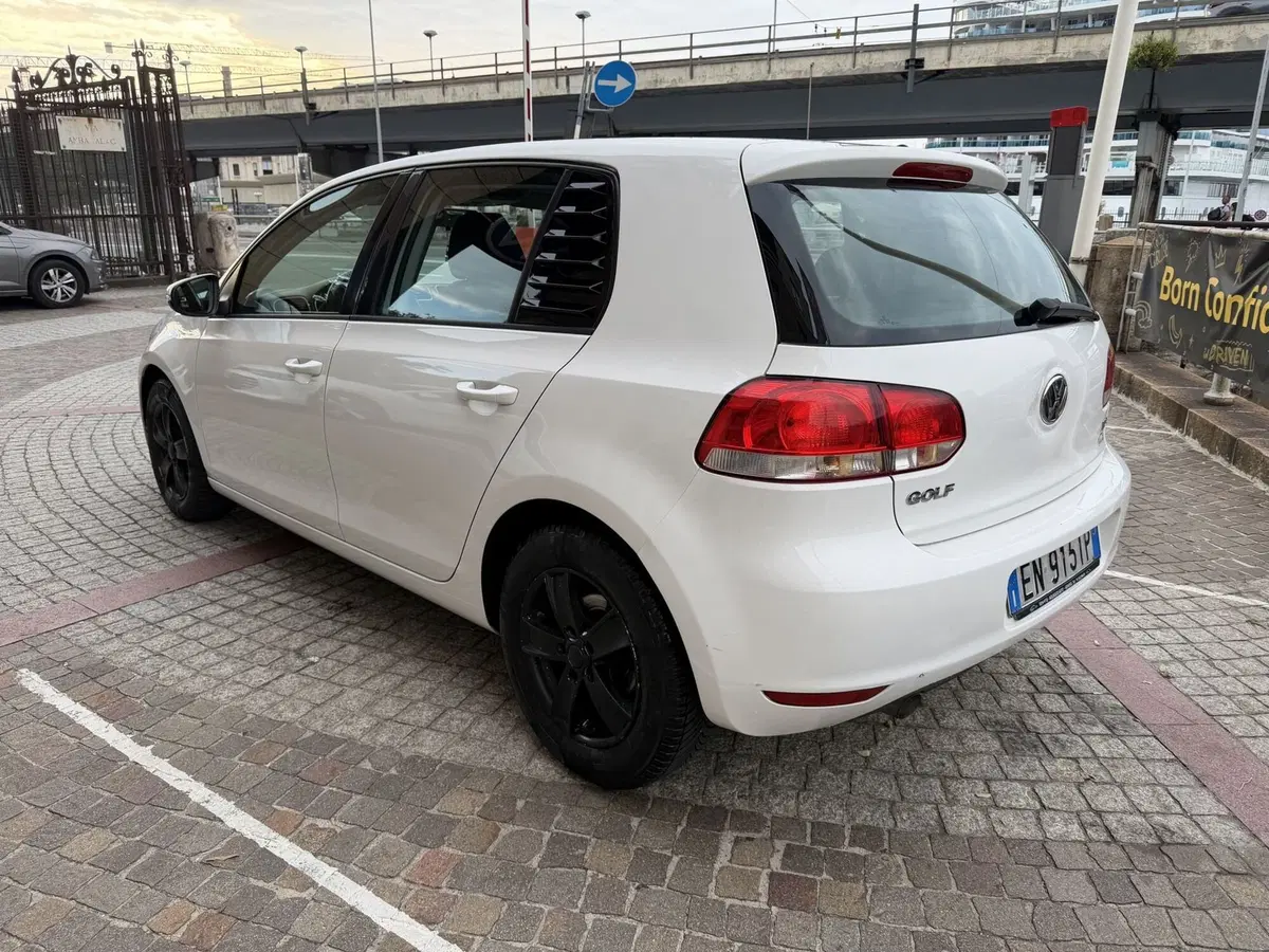 Volkswagen Golf usata a Genova (3)