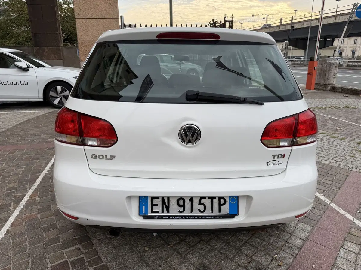 Volkswagen Golf usata a Genova (4)