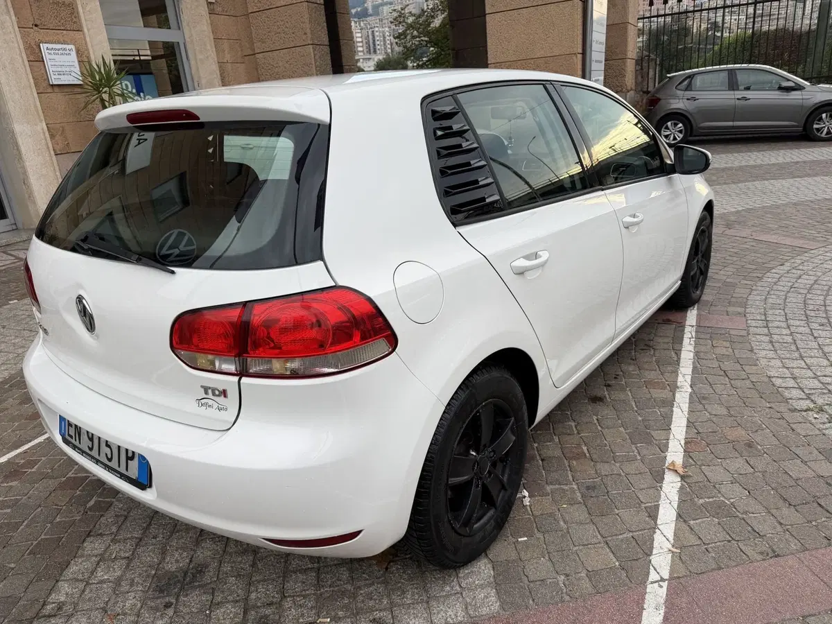 Volkswagen Golf usata a Genova (5)