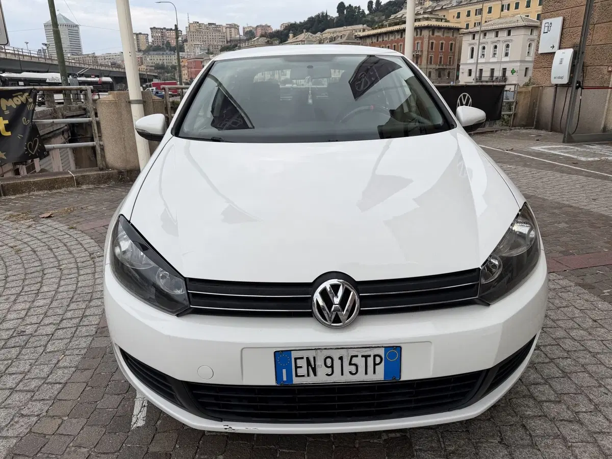 Volkswagen Golf usata a Genova (7)