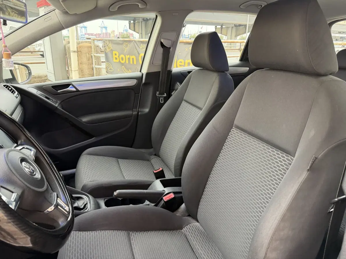 Volkswagen Golf usata a Genova (9)