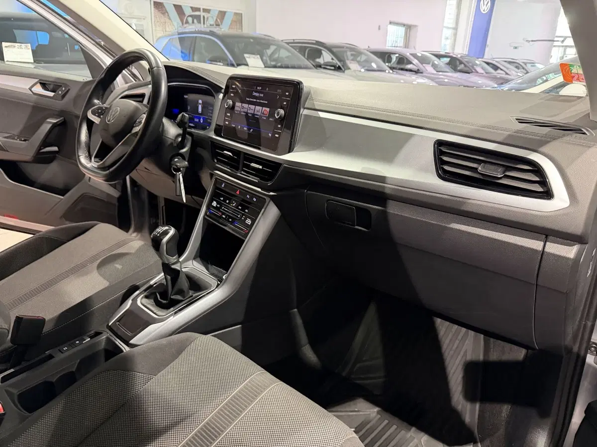 Volkswagen T-Roc usata a Genova (10)