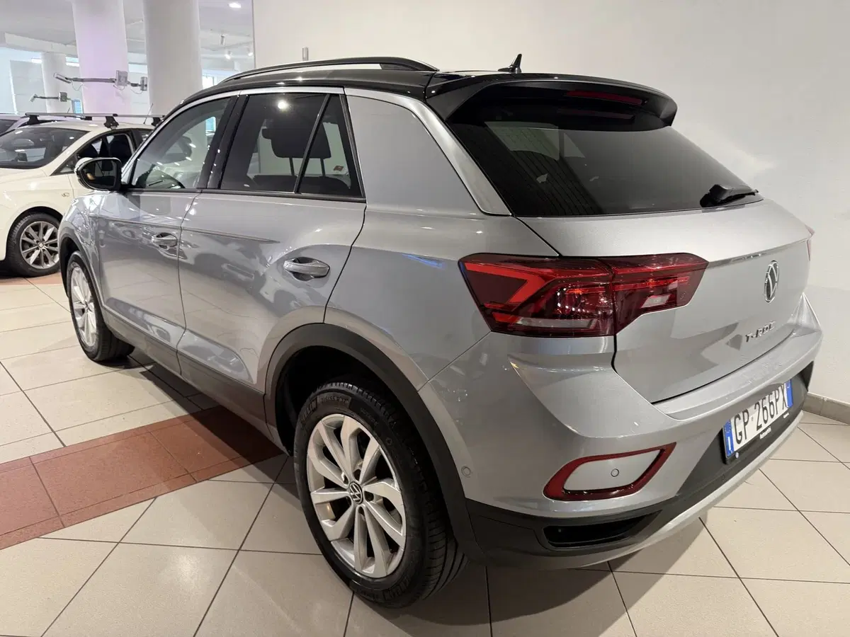 Volkswagen T-Roc usata a Genova (3)