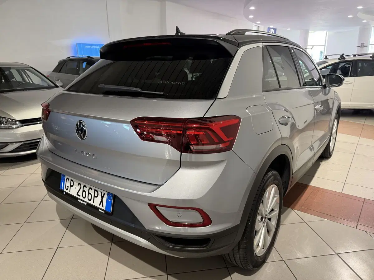 Volkswagen T-Roc usata a Genova (5)