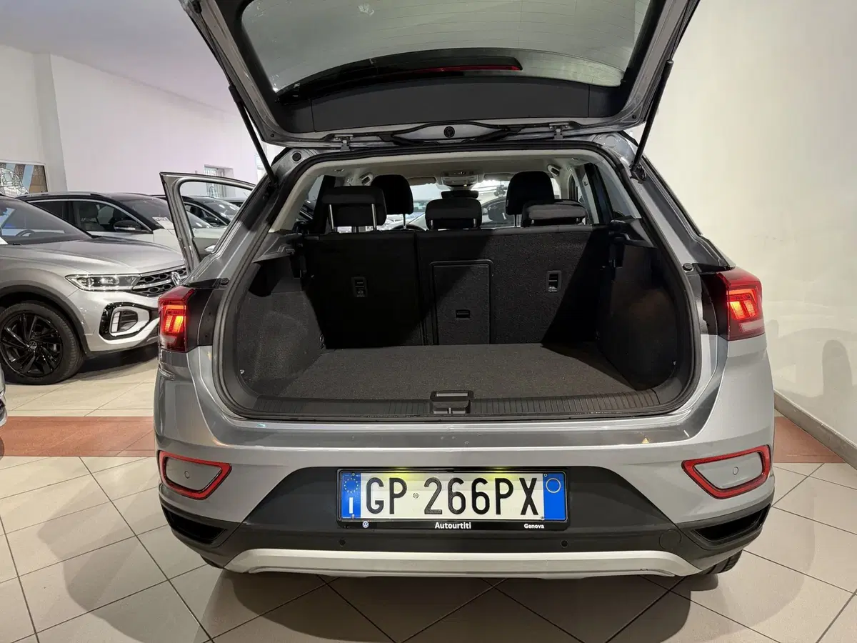 Volkswagen T-Roc usata a Genova (9)