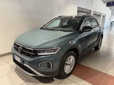 Volkswagen T-Roc 1.0 TSI Life del 2023 usata a Genova