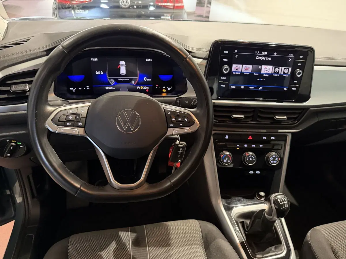 Volkswagen T-Roc usata a Genova (10)