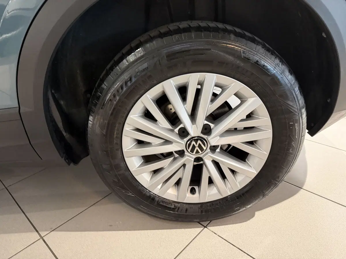 Volkswagen T-Roc usata a Genova (13)