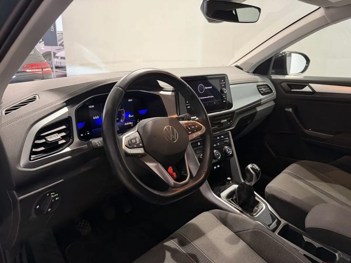 Volkswagen T-Roc usata a Genova (8)
