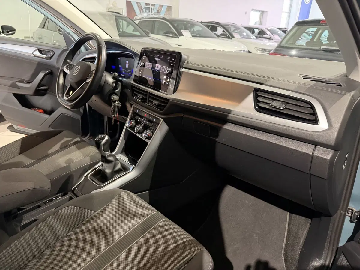 Volkswagen T-Roc usata a Genova (9)