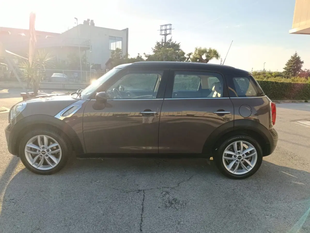 MINI Mini Countryman usata a Macerata (8)