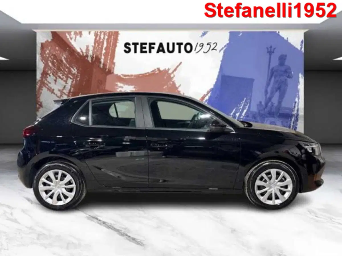Opel Corsa nuova a Bologna (2)