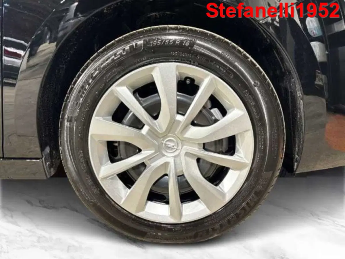Opel Corsa nuova a Bologna (8)