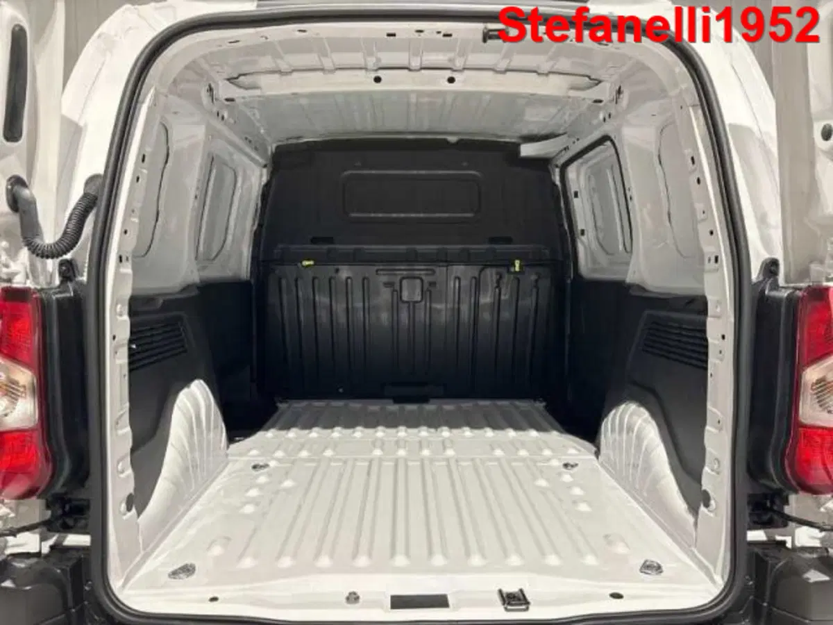 Citroen Berlingo Furgone nuova a Bologna (7)