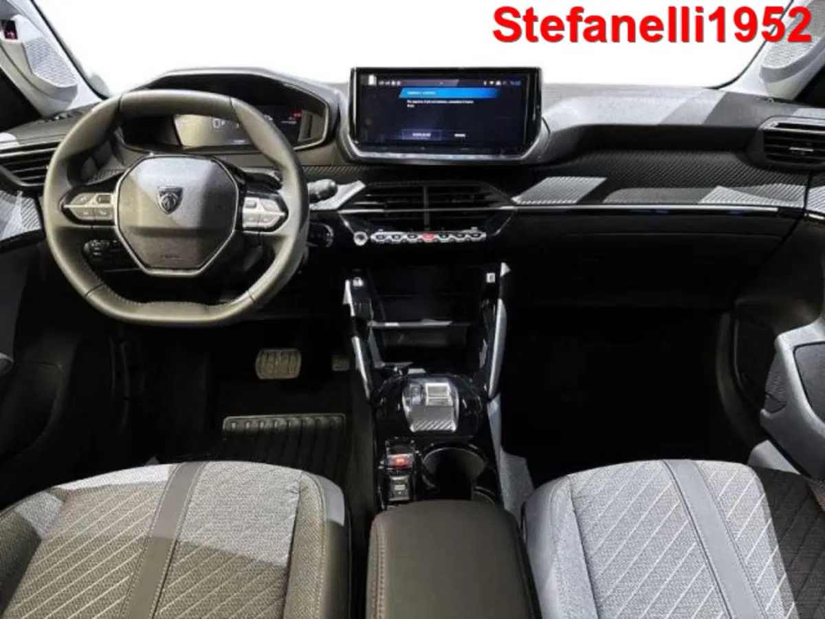 Peugeot 208 nuova a Bologna (13)