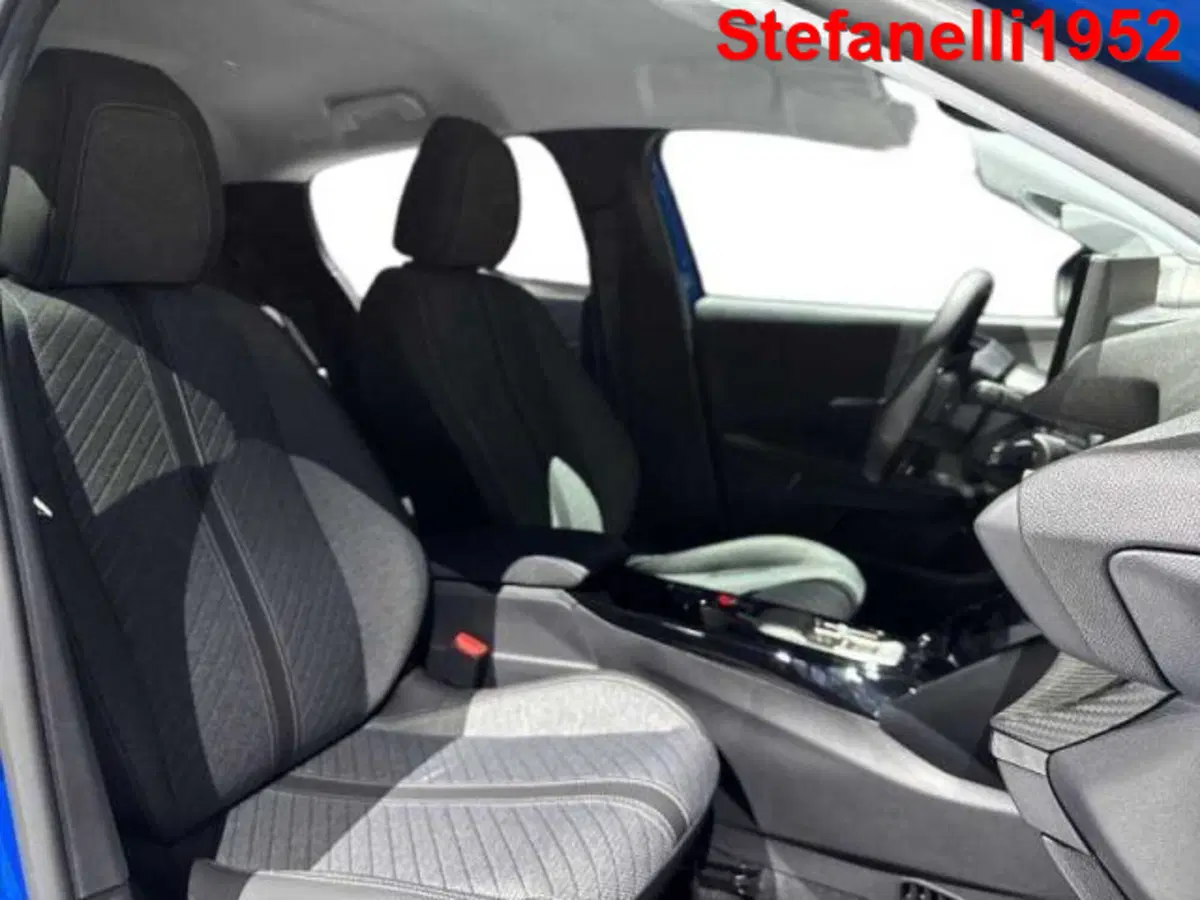 Peugeot 208 nuova a Bologna (16)