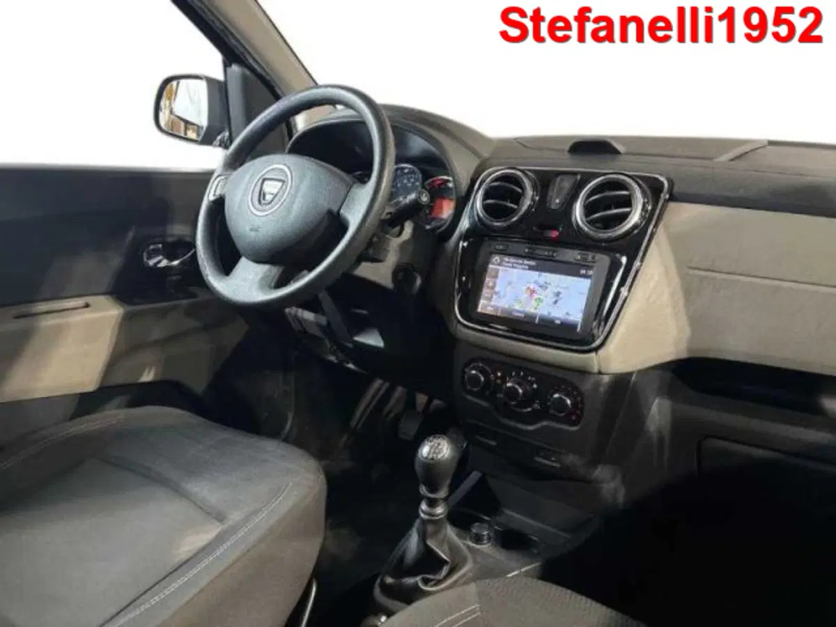 Dacia Lodgy usata a Bologna (15)