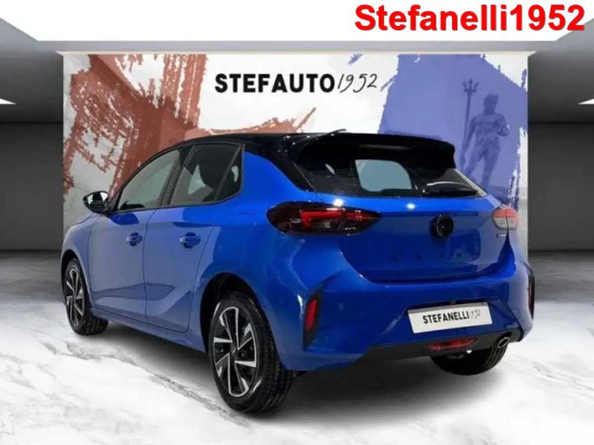 Opel Corsa nuova a Bologna (5)