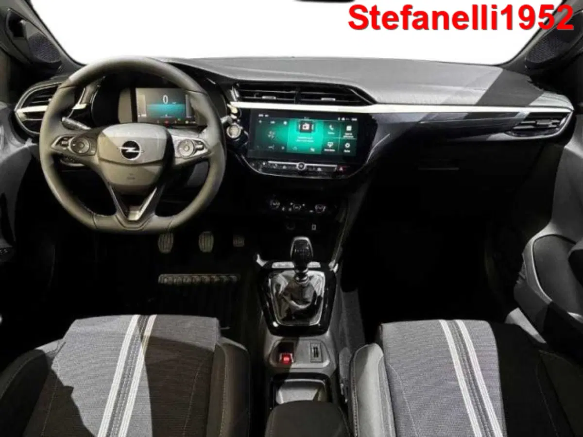 Opel Corsa nuova a Bologna (13)
