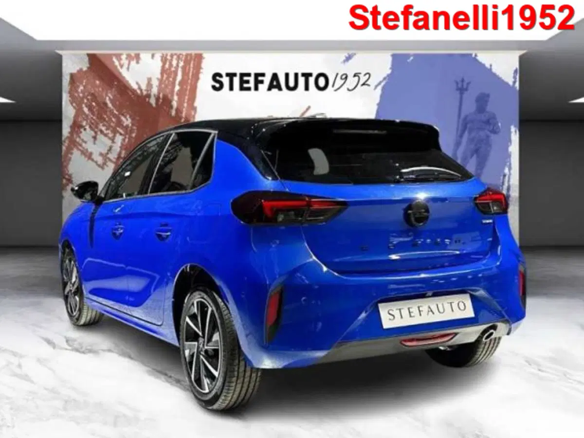 Opel Corsa nuova a Bologna (5)