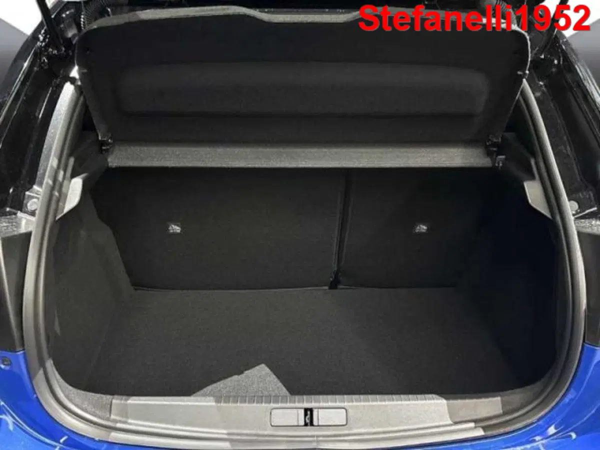 Opel Corsa nuova a Bologna (7)
