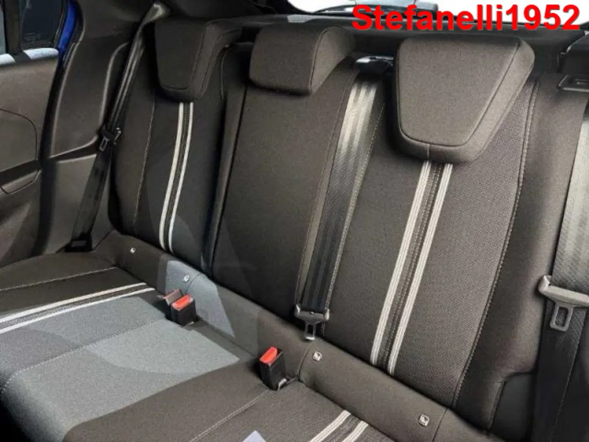 Opel Corsa nuova a Bologna (9)
