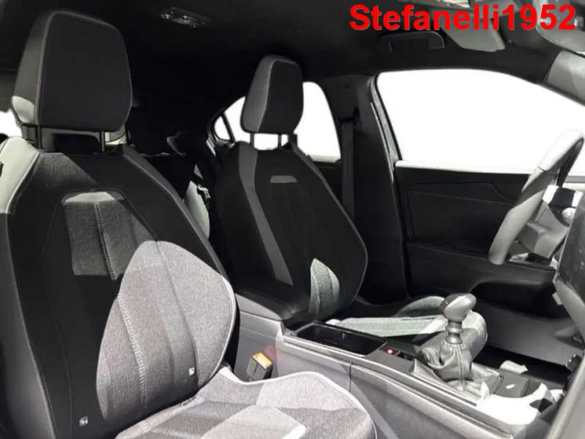 Opel Mokka nuova a Bologna (16)