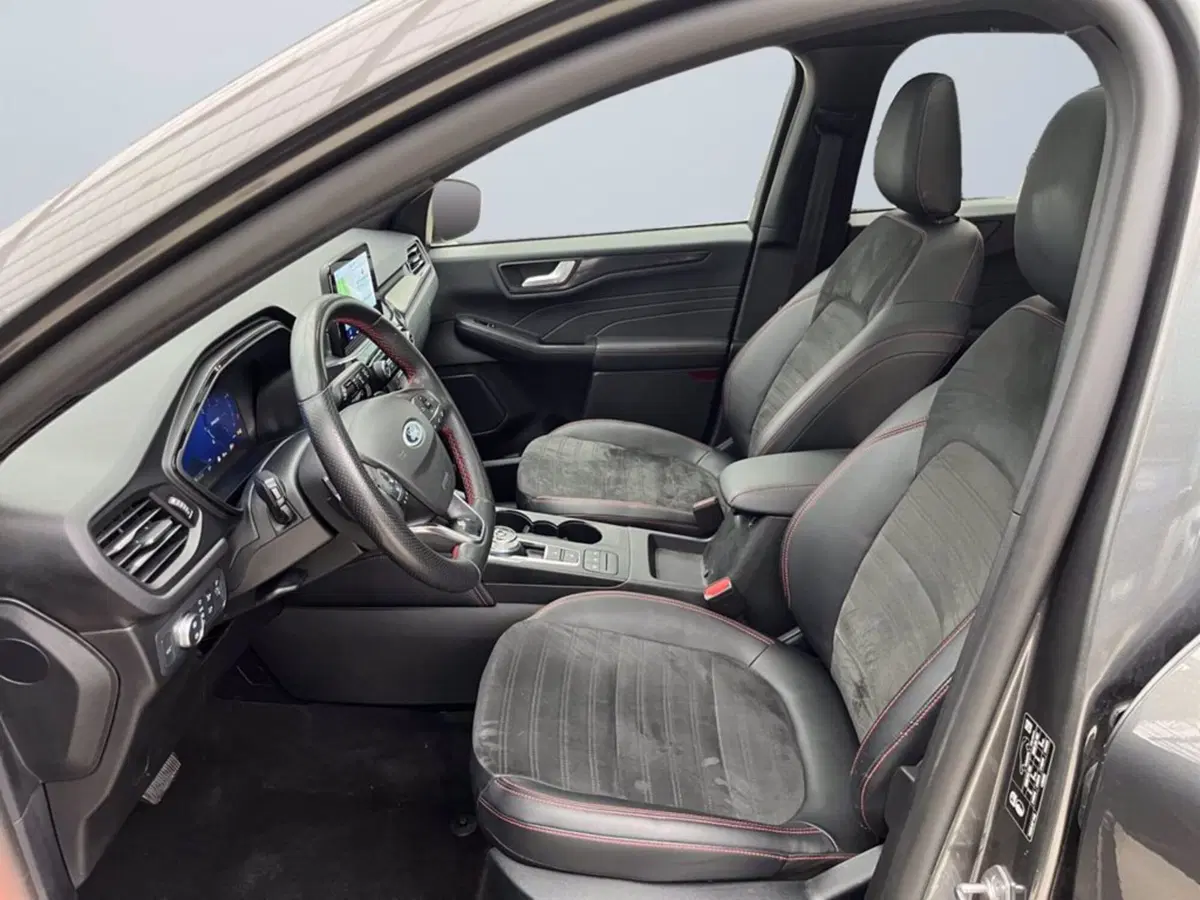 Ford Kuga usata a Milano (10)