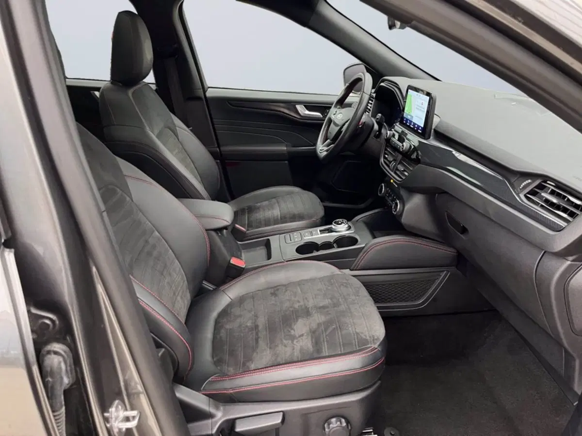 Ford Kuga usata a Milano (15)