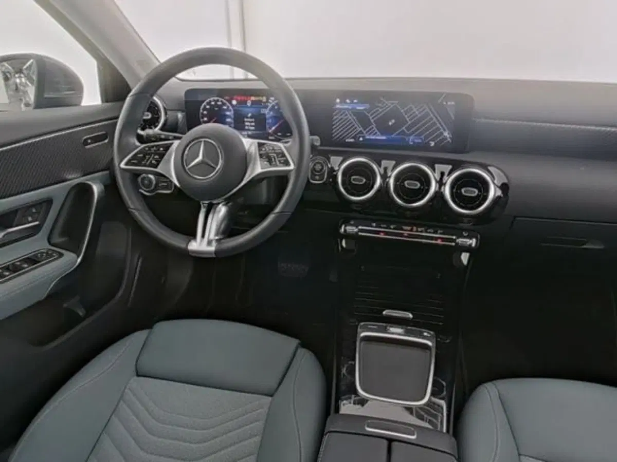 Mercedes-Benz Classe A usata a Milano (5)