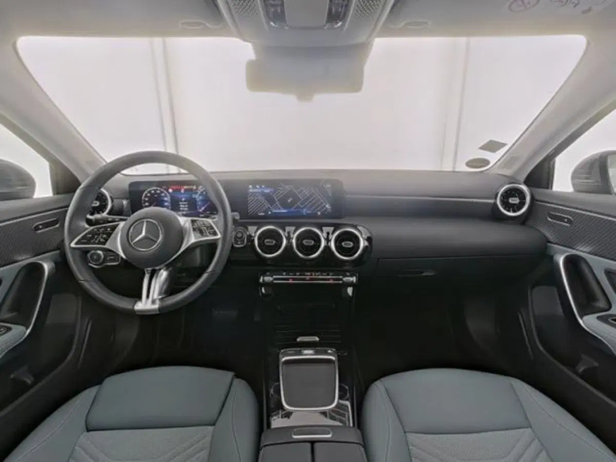 Mercedes-Benz Classe A usata a Milano (8)