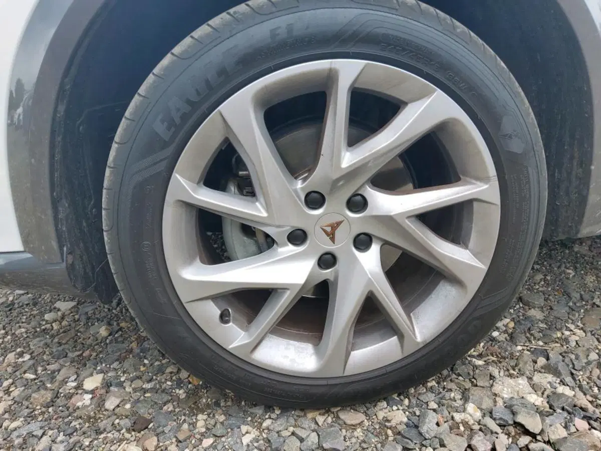 Cupra Formentor usata a Milano (6)