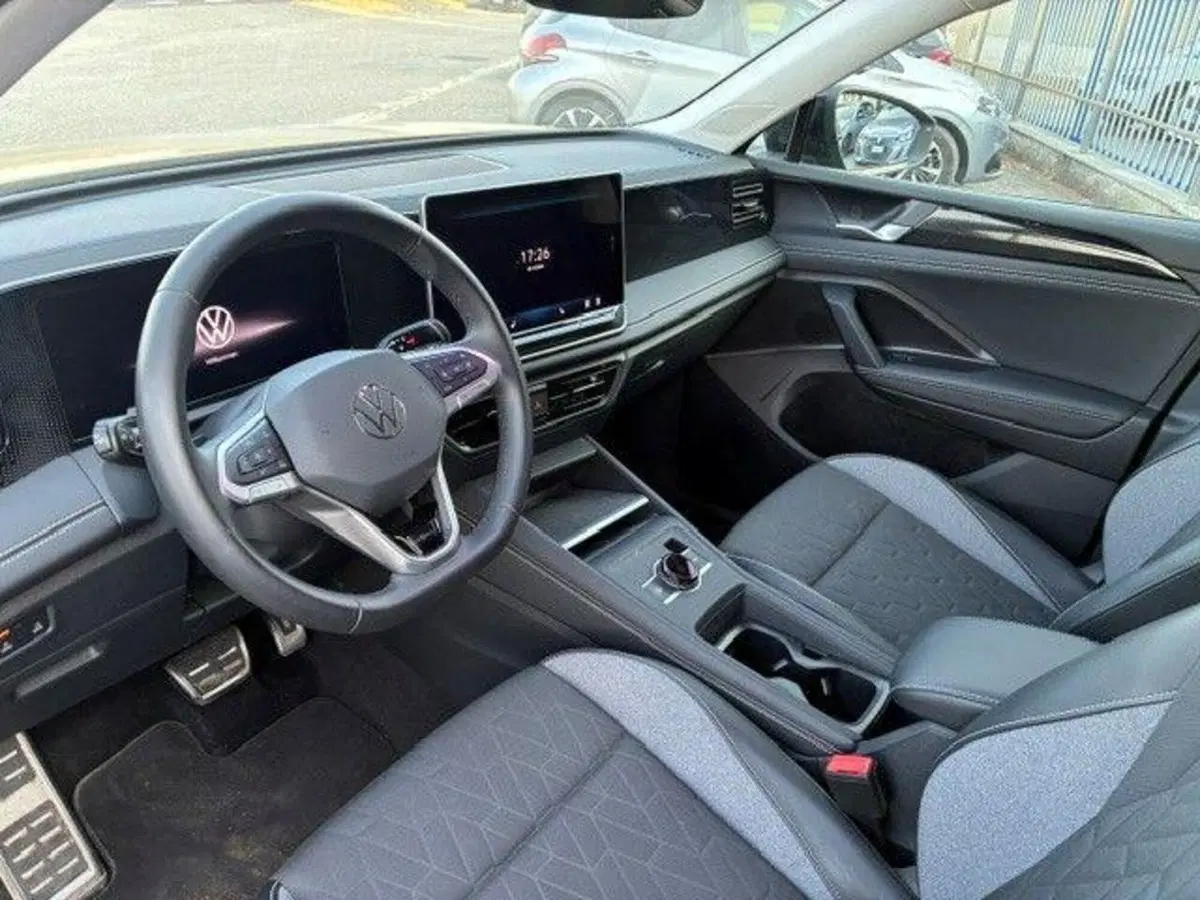 Volkswagen Tiguan usata a Milano (8)