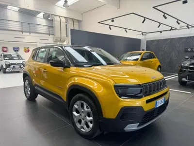 Jeep Avenger 1.2 turbo Altitude fwd 100cv del 2024 usata a Vercelli