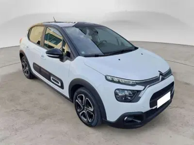Citroen C3 1.2 puretech You s&s 83cv neopatentati del 2024 usata a Empoli