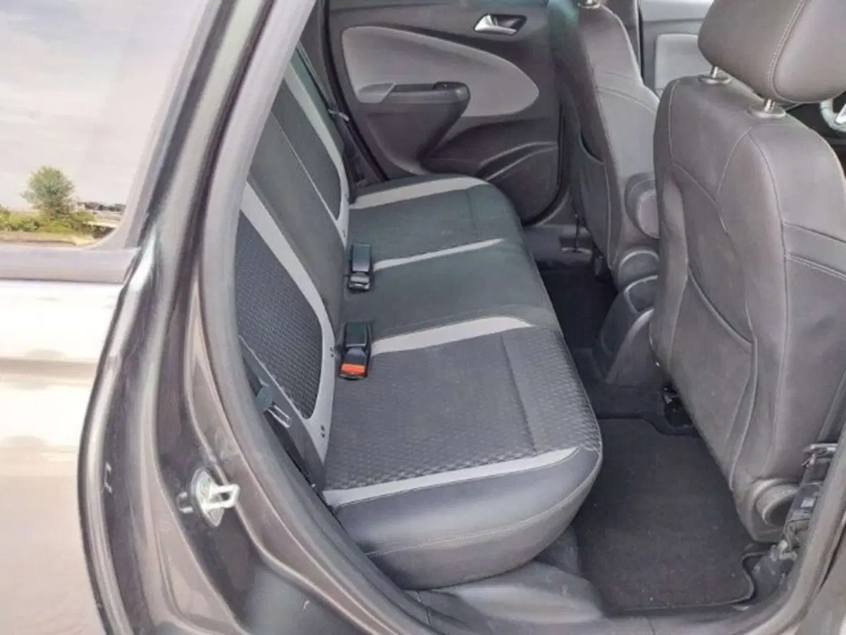 Opel Crossland X usata a Firenze (11)