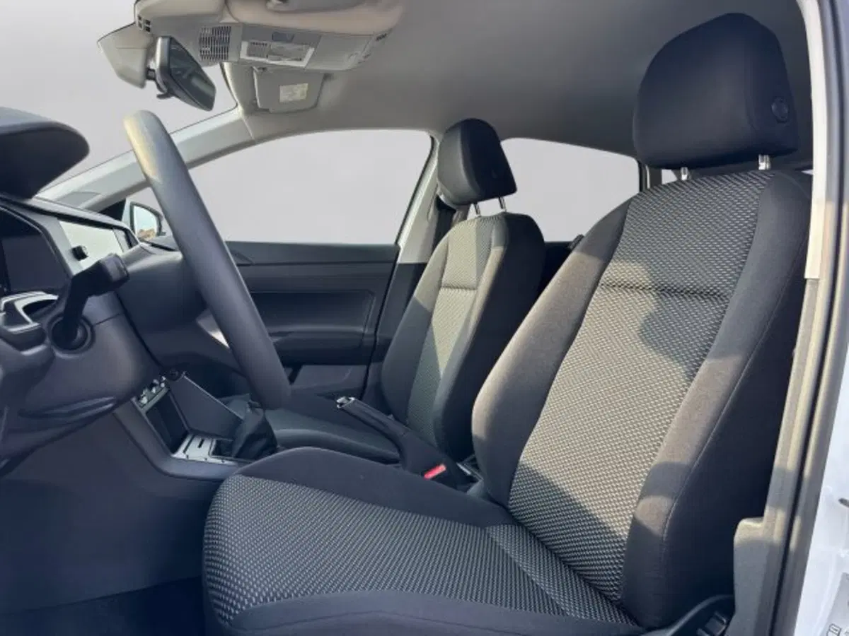 Volkswagen Polo nuova a Vicenza (13)
