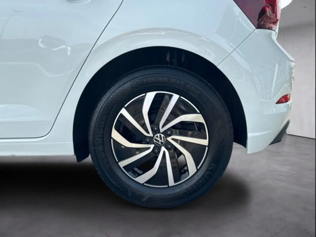 Volkswagen Polo nuova a Vicenza (18)