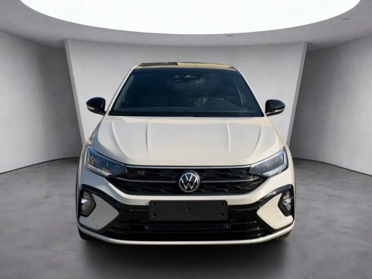 Volkswagen Taigo nuova a Vicenza (2)