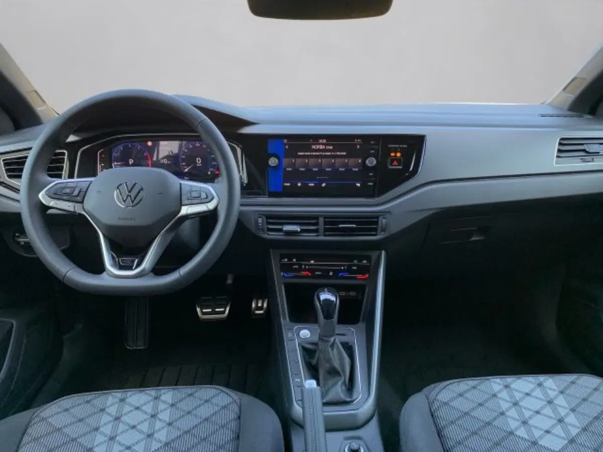 Volkswagen Taigo nuova a Vicenza (8)