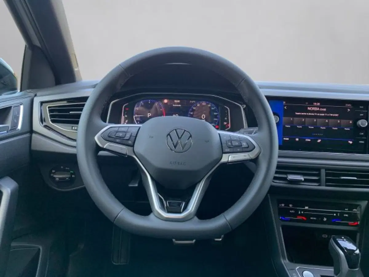 Volkswagen Taigo nuova a Vicenza (9)