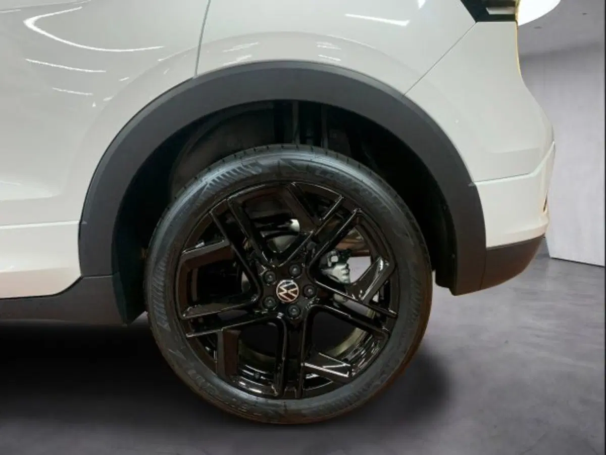 Volkswagen T-Cross nuova a Vicenza (18)