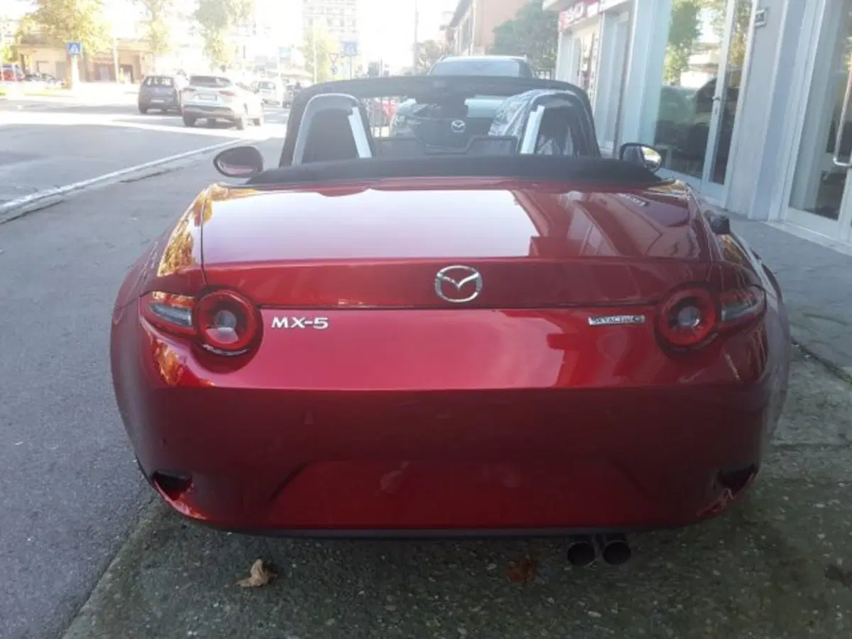 Mazda MX-5 nuova a Firenze (6)