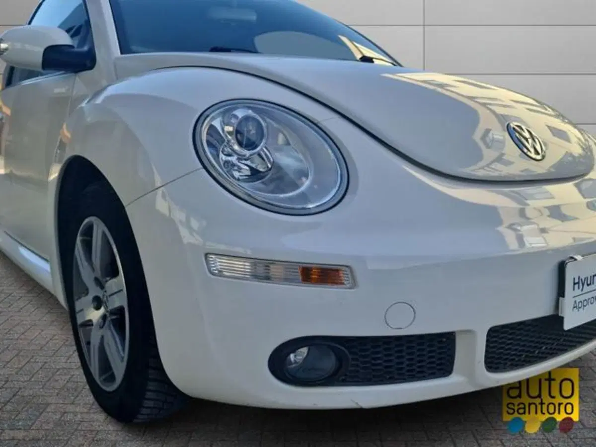 Volkswagen New Beetle usata a Salerno (11)