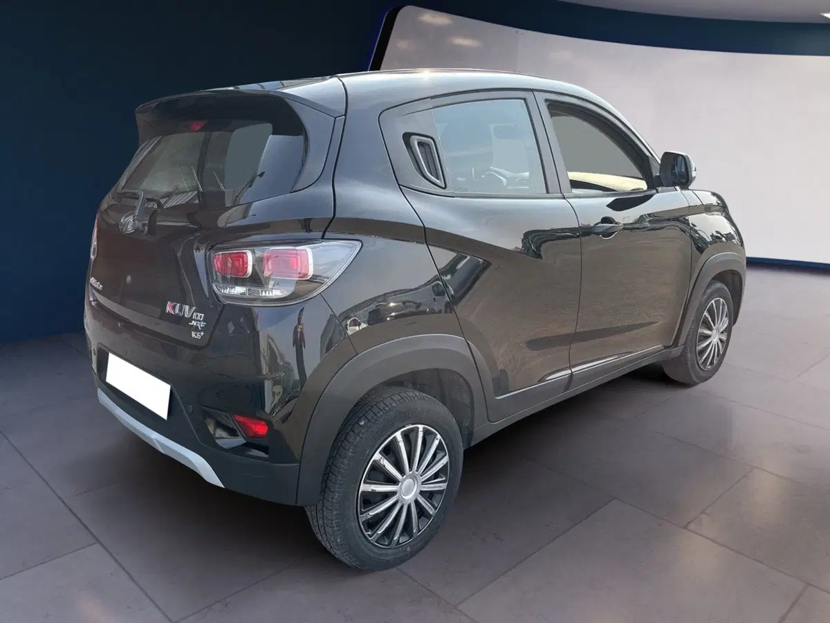 Mahindra KUV100 usata a Torino (4)