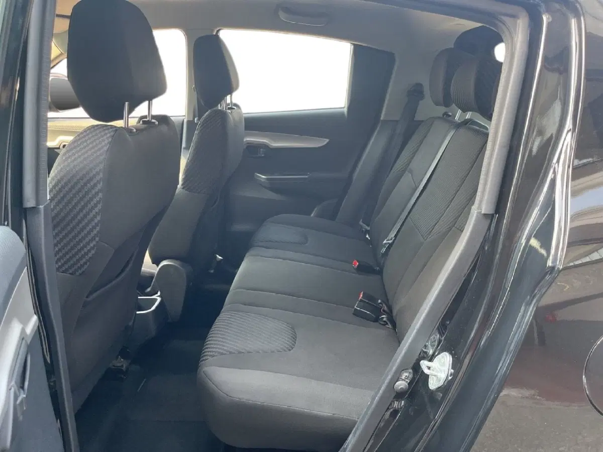 Mahindra KUV100 usata a Torino (7)