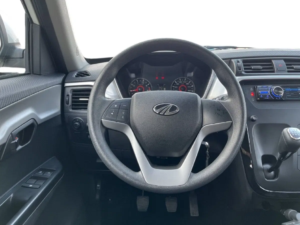 Mahindra KUV100 usata a Torino (10)