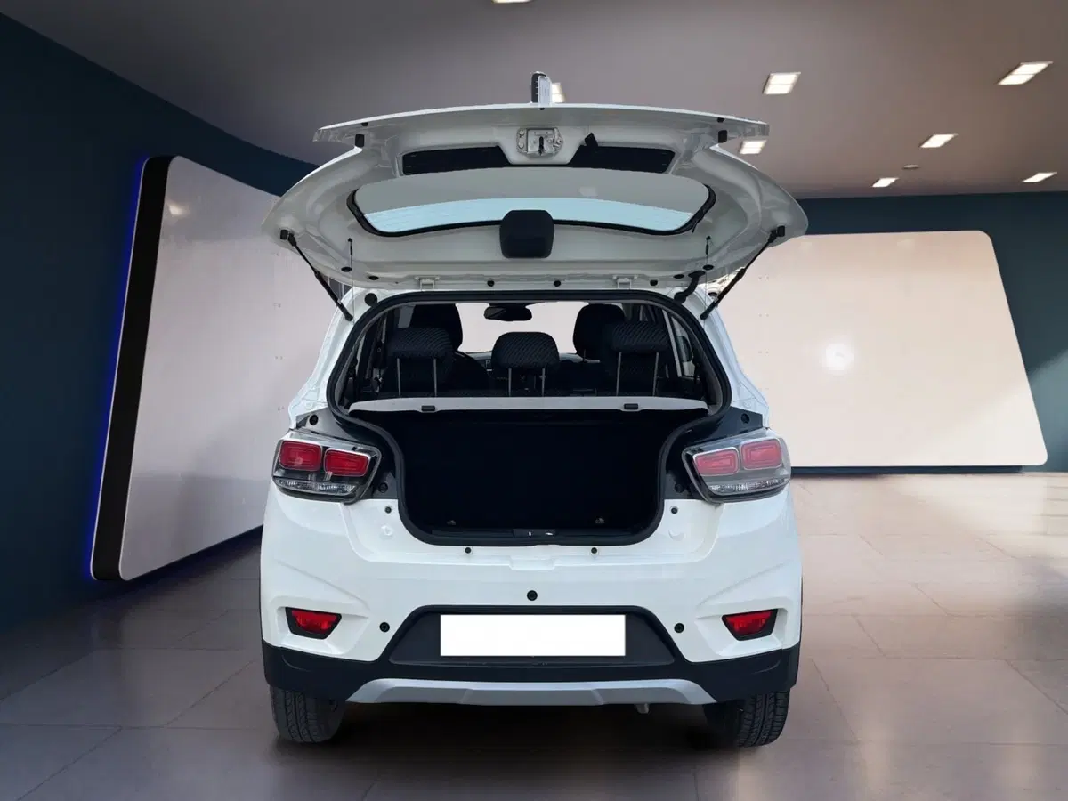 Mahindra KUV100 usata a Torino (14)