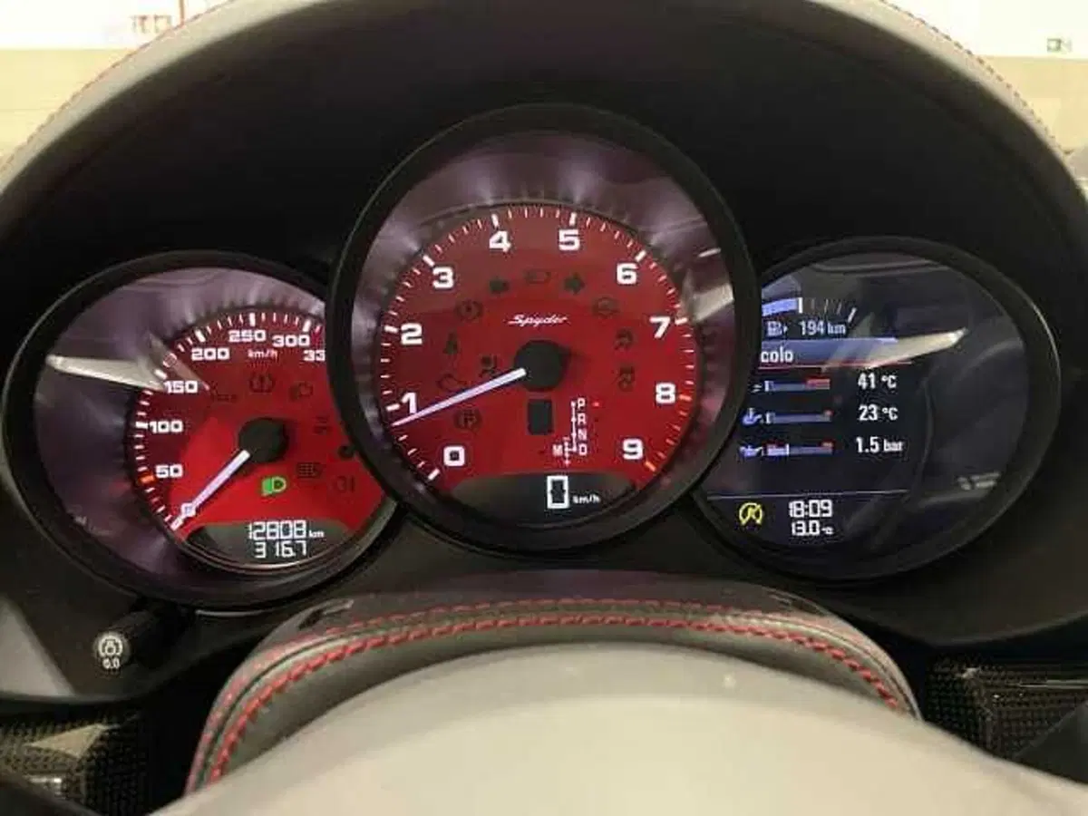 Porsche 718 Boxster  usata a Napoli (11)